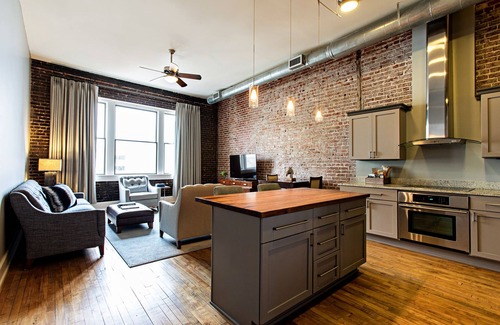 Charleston Historic District Hotel | The Restoration