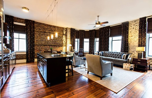 Charleston Historic District Hotel | The Restoration