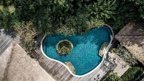 Batu Bolong Complejo | The Retreat at Kharista by Ekosistem