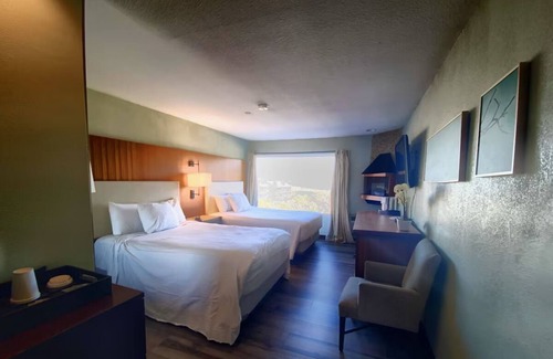 Mount Charleston Hotel | The Retreat on Charleston Peak, Standard Double Queen, Scenic Getaway!