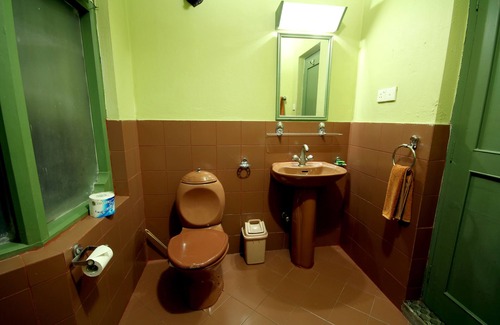 Sauraha Hotel | The Rhino Residency Resort