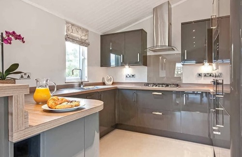 Blackburn Chalet De Esquí | The Ribble Valley View