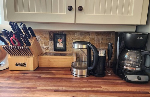 Collinsville Casa | The River House - Collinsville - A Historic Beauty!