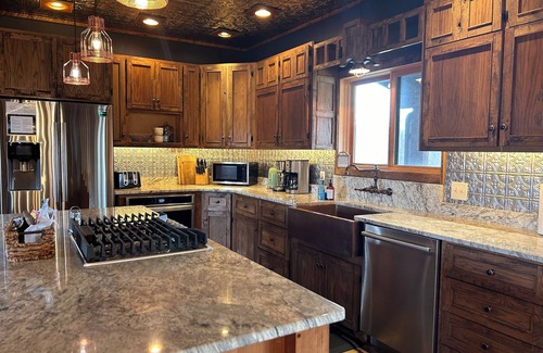 Aitkin Cabina | Hermosa 5BR Lodge - *** Último fin de semana disponible en noviembre reducido ***