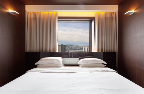 Jamwon-dong Hotel | The Riverside Hotel