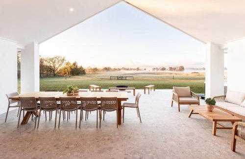 Burradoo Casa | The Riverside House