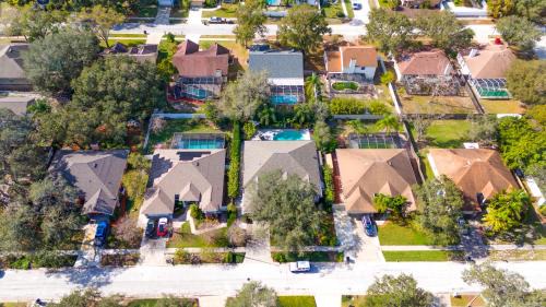 Boyette Springs Casa | The Riverview Estates Sauna And Heated Pool