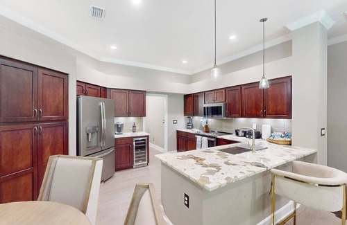 Boyette Springs Casa | The Riverview Estates: Sauna and Heated Pool