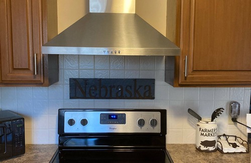 Chalco Casa | Renovado SW Omaha Home lejos de casa