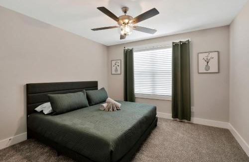 Clarksville Casa | The Rooftop Haven of Downtown (1012 Franklin St)