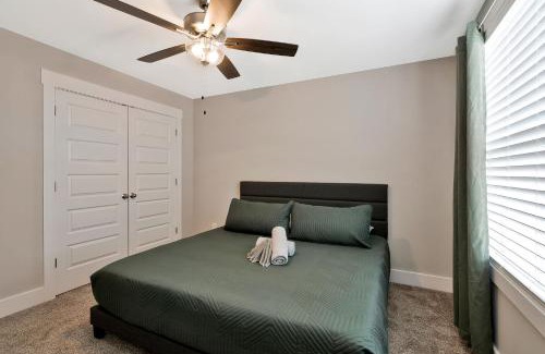 Clarksville Casa | The Rooftop Haven of Downtown (1012 Franklin St)