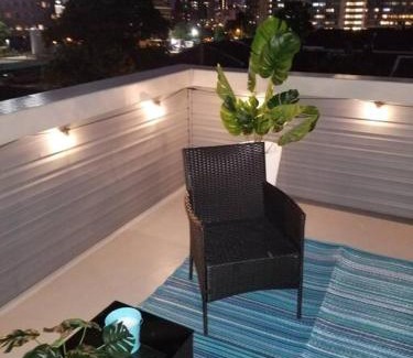 West Philadelphia Apartamento | THE ROOFTOP OASIS