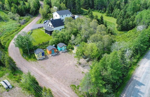 Goshen Casa | The Roost Guest House, updated country home comfort in Sussex area.