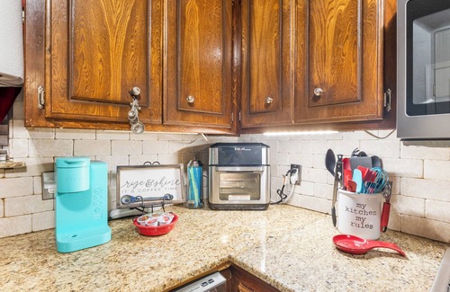 Shawnee Casa | The Rosa St. Retreat