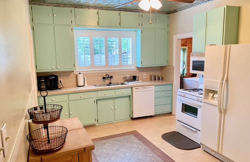 Caldwell Casa | The Rose Marie in Downtown Caldwell