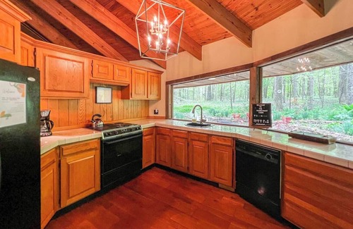 Mcdermott Cabina | The Roundabout Cabin near Portsmouth, Ohio