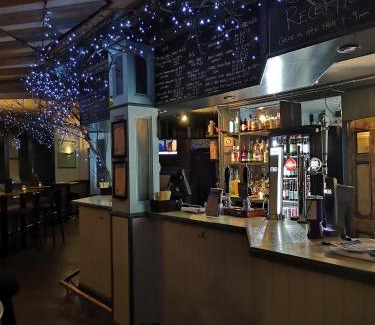 Lancaster Hotel | The Royal Hotel and Bar