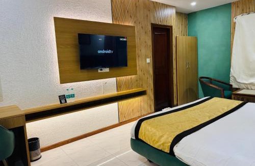 Hazratganj Hotel | THE ROYAL PRESIDENCY INN