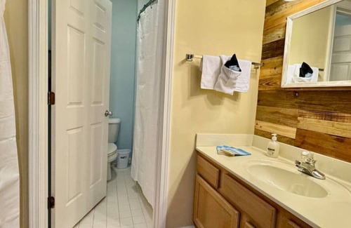 Sea Trail Apartamento | The Royal Suite at 215