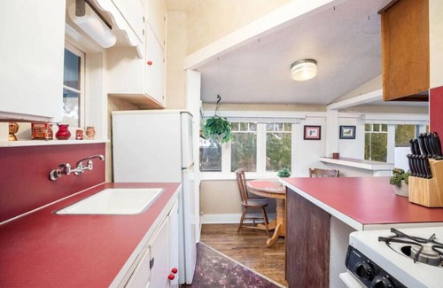 Lower Avenues Apartamento | The Ruby Suite - Charming Historic Avenues`s Apt