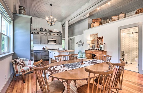 Defiance Apartamento | 'The Ruebling House': Bright, Modern, & Renovated!
