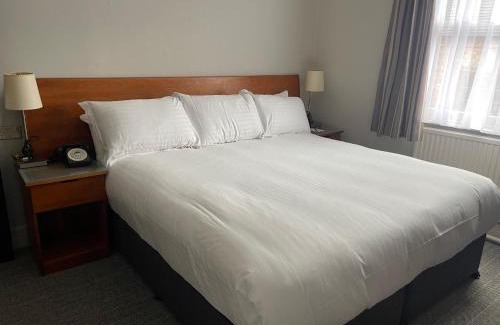 Rugby Hotel | The Rugby Hotel