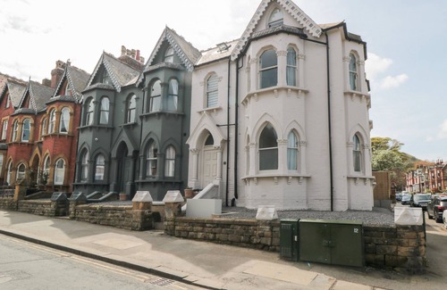 South Cliff Cabaña | The Salthouse Apartment 1