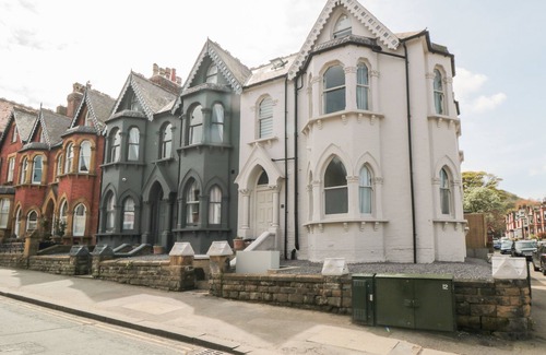 South Cliff Cabaña | The Salthouse Apartment 3