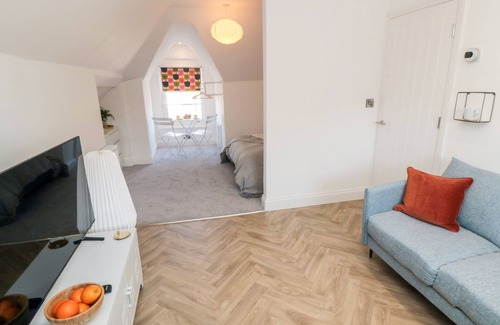 South Cliff Cabaña | The Salthouse Apartment 3