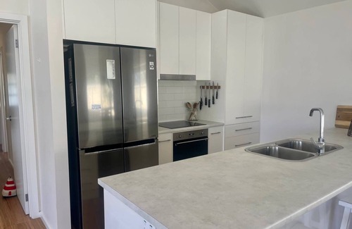 Waterhouse Casa | The Salty Olive - WiFi, Pet Friendly Outside