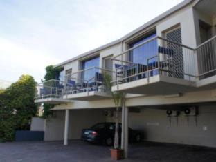 Lorne Hotel | The Sandridge Motel