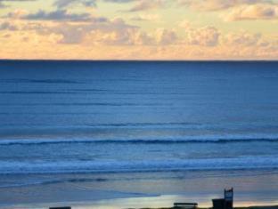 Lorne Hotel | The Sandridge Motel