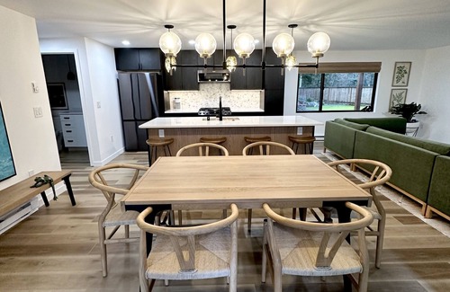 Mendenhall Valley Casa | The Sapling - hot tub, outdoor fireplace & grill close to airport, shopping