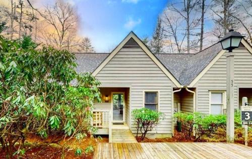 Sapphire Casa | The Sapphire Retreat