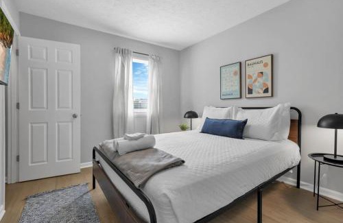 Downtown Columbus Apartamento | The Schumacher Townhouse - 2 BR