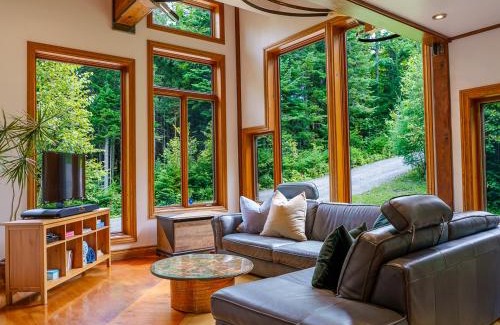 Val David Chalet De Esquí | The Sculptural Nature Escape Spa & Billiards