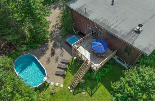 Val David Chalet De Esquí | The Sculptural Nature Escape Spa & Billiards