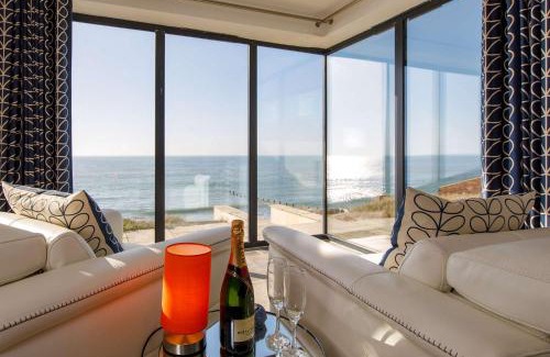 Selsey Casa | The Sea House - Ultimate Seafront Living & Sunsets