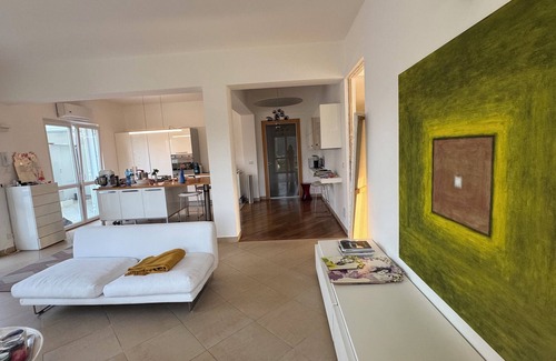 Torbora Casa | Casa con jardín +++