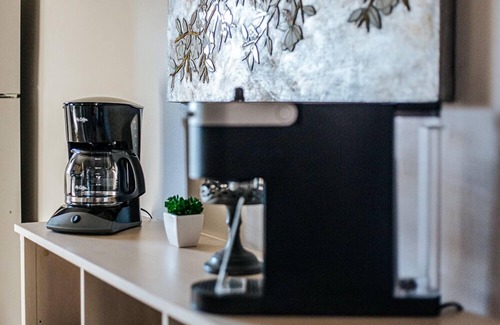 Staunton Apartamento | The Serendipity Suite-Apartamento-Baño privado