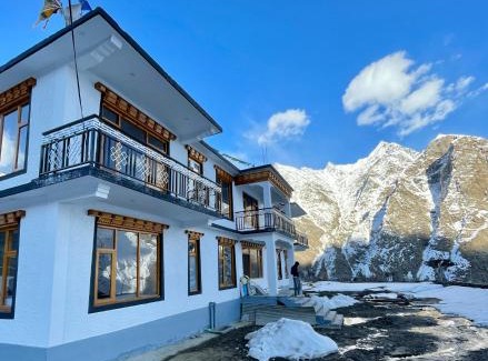 Jispa Hotel | The Shangbar