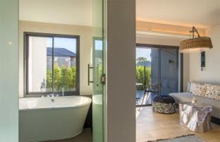 Krabi Complejo | The ShellSea Krabi I Luxury Beach Front Resort & Pool Villa