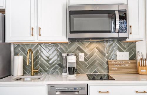 Southern Pines Casa | The Shire 255 A - Sage Cottage