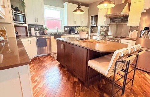 Claytonville Casa | The Shively House, A Cozy Country Home Retreat