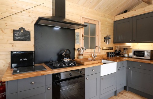 Longnor Cabaña | The Shooting Lodge