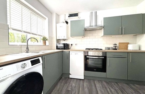 Shrewsbury Casa | The Shrewsbury Stayscape – Modern & Stylish 3 Bed