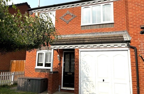 Shrewsbury Casa | The Shrewsbury Stayscape – Modern & Stylish 3 Bed