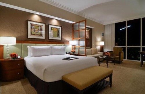 Las Vegas Hotel | The Signature at MGM Grand by Suiteness