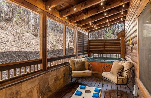 Pigeon Forge Casa | The Sly Fox - Recently Updated/Ideal PF Location