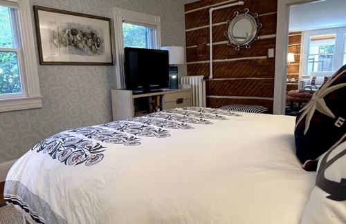 St. Michaels Cama Y Desayuno | The Snuggery Inn & Suites Captain`s Quarters